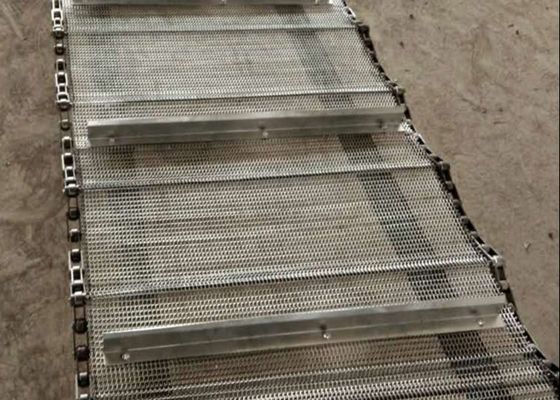 316l SSのチェーン網のコンベヤー ベルトをきれいにしている食品等級のトウモロコシ